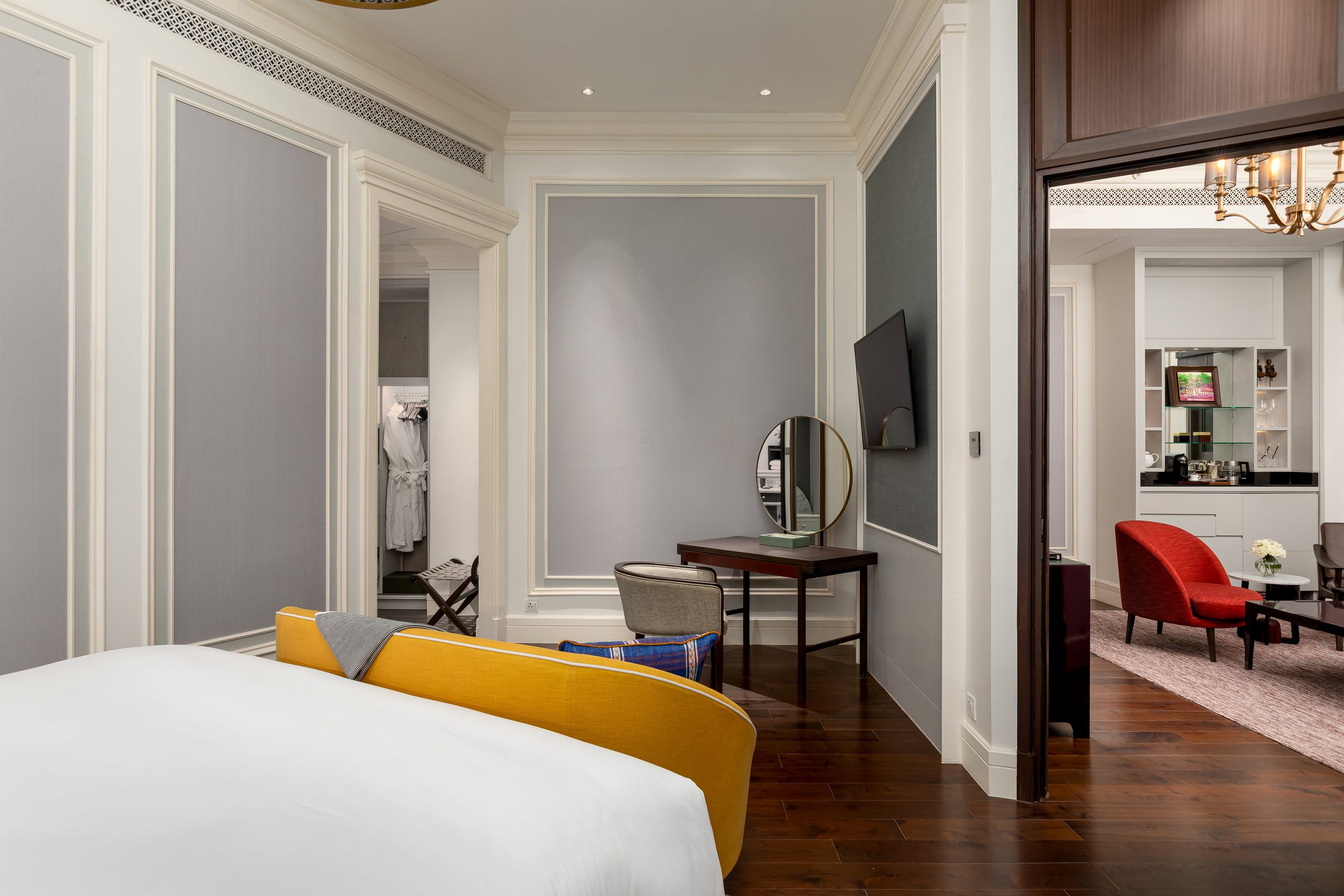 Executive Suite — Image 3