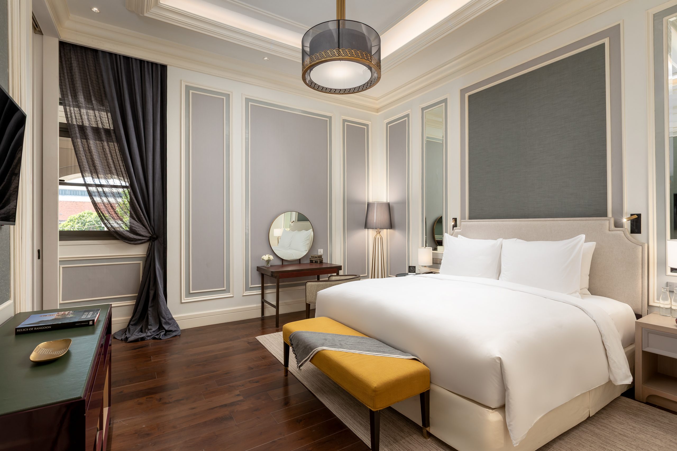Manor Suite — Image 3
